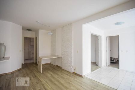 Apartamento para alugar com 120m², 2 quartos e 2 vagasSala