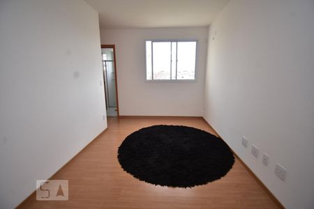 Sala de apartamento para alugar com 2 quartos, 42m² em Ceilândia Sul (ceilândia), Brasília