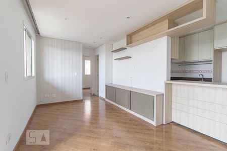 Sala de apartamento para alugar com 2 quartos, 70m² em Capão Raso, Curitiba