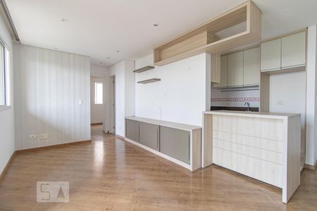 Sala de apartamento para alugar com 2 quartos, 70m² em Capão Raso, Curitiba