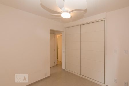 Suíte de apartamento para alugar com 2 quartos, 65m² em Santo Amaro, São Paulo