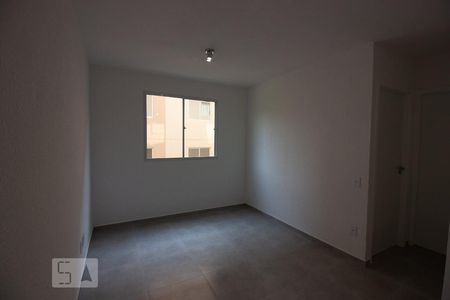 Sala de apartamento para alugar com 2 quartos, 39m² em Jardim Petrópolis, Cotia