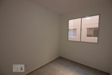 Quarto 2 de apartamento para alugar com 2 quartos, 39m² em Jardim Petrópolis, Cotia