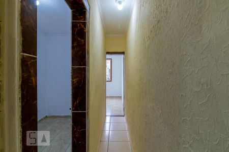 Corredor  de casa para alugar com 3 quartos, 100m² em Vila Brasilina, São Paulo