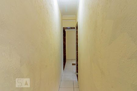 Corredor  de casa para alugar com 3 quartos, 100m² em Vila Brasilina, São Paulo