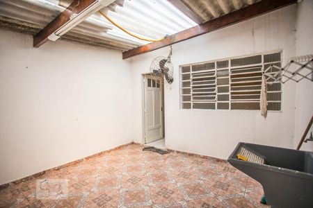 Casa à venda com 163m², 4 quartos e 1 vaga Casa à venda com 163m², 4 quartos e 1 vagaÁrea de Serviço