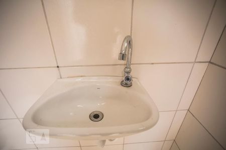 Casa à venda com 163m², 4 quartos e 1 vaga Casa à venda com 163m², 4 quartos e 1 vagaBanheiro de Serviço - Torneira