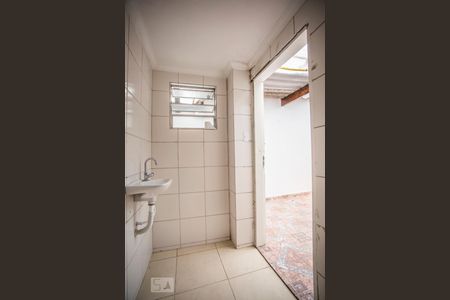 Casa à venda com 163m², 4 quartos e 1 vaga Casa à venda com 163m², 4 quartos e 1 vagaBanheiro de Serviço