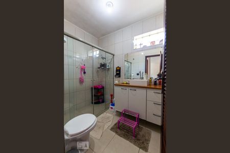 Apartamento à venda com 100m², 2 quartos e 2 vagas Apartamento à venda com 100m², 2 quartos e 2 vagasBanheiro