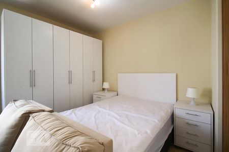 Sala/Quarto  de apartamento à venda com 1 quarto, 30m² em Indianópolis, São Paulo