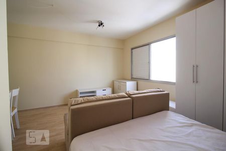 Sala/Quarto  de apartamento à venda com 1 quarto, 30m² em Indianópolis, São Paulo