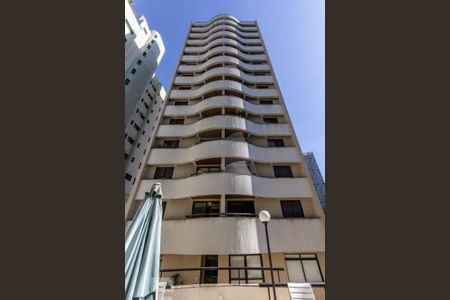 Apartamento para alugar com 38m², 1 quarto e 1 vaga Apartamento para alugar com 38m², 1 quarto e 1 vagaFachada