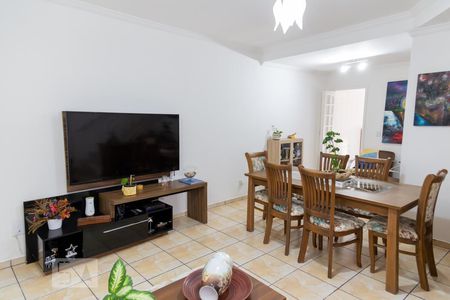 Sala de casa à venda com 3 quartos, 125m² em Jardim Ester Yolanda, São Paulo