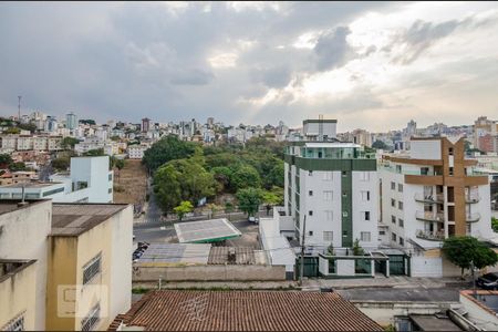 Sala de apartamento para alugar com 2 quartos, 131m² em Nova Granada, Belo Horizonte