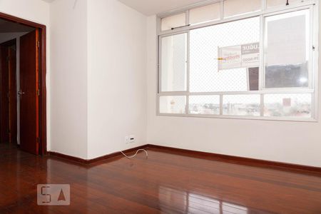 Sala de apartamento para alugar com 3 quartos, 110m² em Brasil, Uberlândia