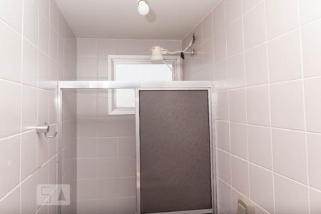 Banheiro da suíte de apartamento para alugar com 3 quartos, 110m² em Brasil, Uberlândia