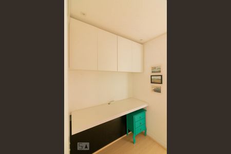 Corredor de apartamento para alugar com 2 quartos, 83m² em Itaim Bibi, São Paulo
