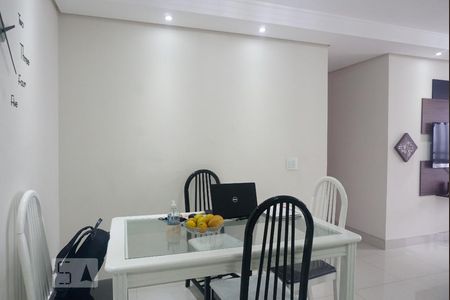 Sala de apartamento para alugar com 3 quartos, 70m² em Chácara Seis de Outubro, São Paulo