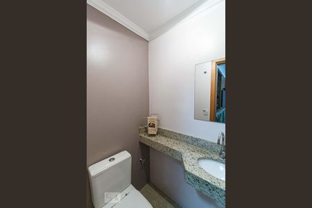 Lavabo de apartamento para alugar com 3 quartos, 130m² em Menino Deus, Porto Alegre
