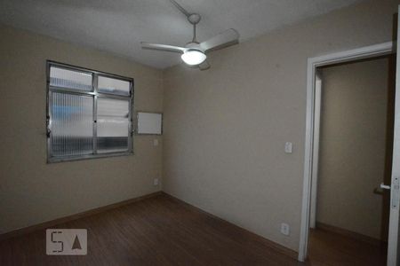 Quarto 2 de apartamento para alugar com 2 quartos, 55m² em Irajá, Rio de Janeiro