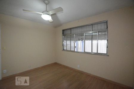 Sala de apartamento para alugar com 2 quartos, 55m² em Irajá, Rio de Janeiro