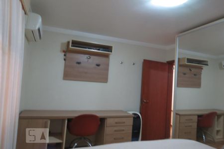 Quarto 1 de apartamento para alugar com 2 quartos, 70m² em Partenon, Porto Alegre