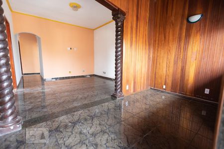 Sala de apartamento para alugar com 2 quartos, 70m² em Bento Ribeiro, Rio de Janeiro