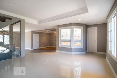 Sala de casa à venda com 3 quartos, 409m² em Vila Jardim, Porto Alegre