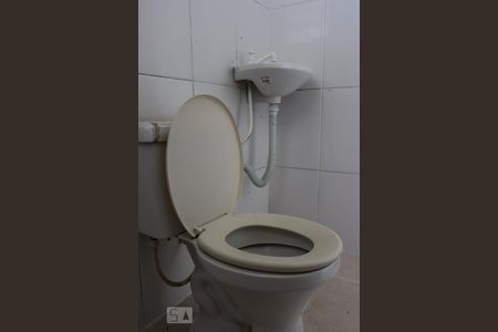 Banheiro de kitnet/studio para alugar com 1 quarto, 40m² em Vila Mogi Moderno, Mogi das Cruzes