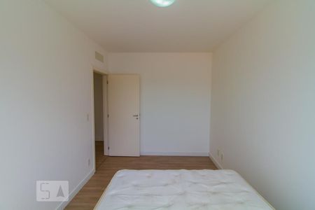 Quarto 1 de apartamento para alugar com 2 quartos, 83m² em Barreiros, São José