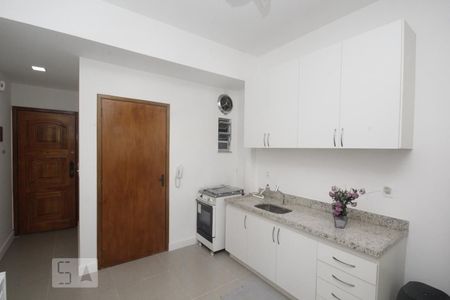 Sala/Cozinha de apartamento à venda com 1 quarto, 50m² em Flamengo, Rio de Janeiro