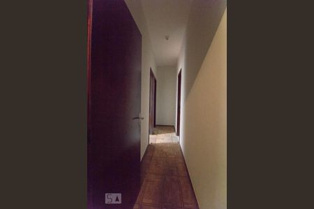 corredor de apartamento para alugar com 3 quartos, 70m² em Jardim Guanabara, Rio de Janeiro