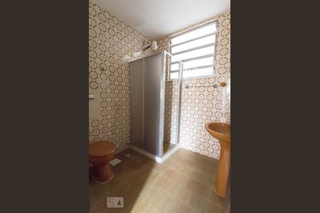 Banheiro de apartamento para alugar com 3 quartos, 70m² em Jardim Guanabara, Rio de Janeiro