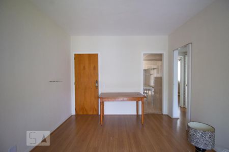 Sala de apartamento para alugar com 3 quartos, 70m² em Pechincha, Rio de Janeiro