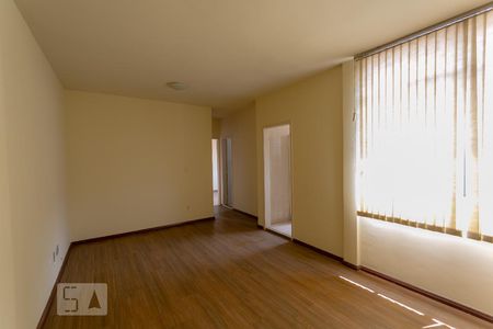 Sala de apartamento para alugar com 2 quartos, 70m² em Serra, Belo Horizonte