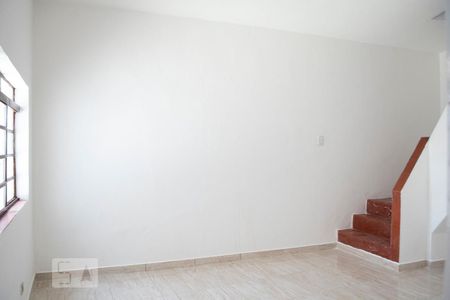 SALA de casa para alugar com 1 quarto, 70m² em Moinho Velho, São Paulo