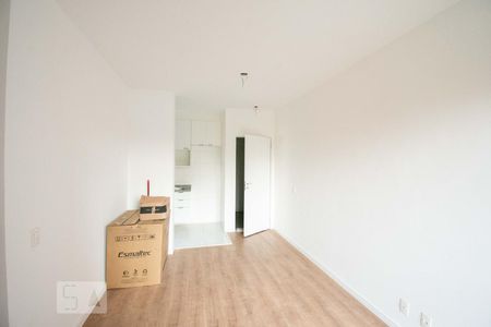 Sala de apartamento à venda com 3 quartos, 58m² em Usina Piratininga, São Paulo