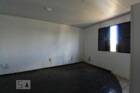 Sala piso superior de casa para alugar com 3 quartos, 170m² em Partenon, Porto Alegre