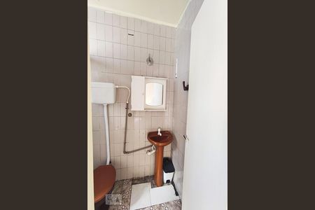 Banheiro de apartamento à venda com 1 quarto, 30m² em Centro, São Leopoldo