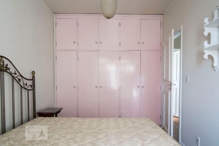 Quarto de apartamento à venda com 1 quarto, 56m² em Floresta, Porto Alegre