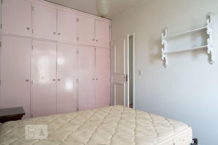 Quarto de apartamento à venda com 1 quarto, 56m² em Floresta, Porto Alegre