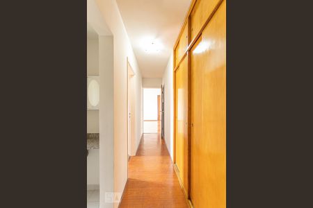 Corredor de apartamento para alugar com 3 quartos, 110m² em Vila Leopoldina, São Paulo