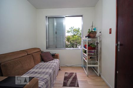 Sala de apartamento para alugar com 2 quartos, 55m² em Jardim Itu-sabará, Porto Alegre