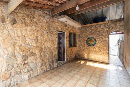 Casa à venda com 250m², 4 quartos e 2 vagas Casa à venda com 250m², 4 quartos e 2 vagasGaragem