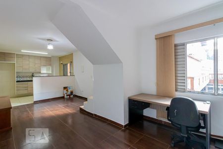 Sala  de casa para alugar com 2 quartos, 90m² em Vila Caraguatá, São Paulo