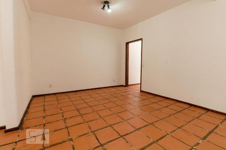 Sala 2 de casa para alugar com 4 quartos, 200m² em Vila Madalena, São Paulo