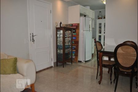 Sala de apartamento para alugar com 3 quartos, 70m² em Campo Belo, São Paulo