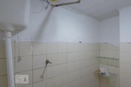 Banheiro de casa para alugar com 1 quarto, 40m² em Cambuci, São Paulo