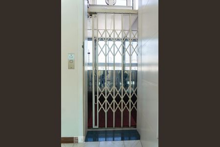 Elevador de casa à venda com 4 quartos, 450m² em Jardim Franca, São Paulo