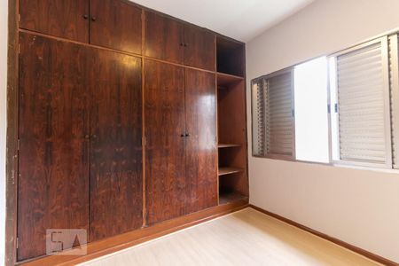 Quarto 1 de casa para alugar com 3 quartos, 250m² em Planalto Paulista, São Paulo